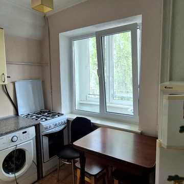 Ентузіастів вул., 7/3