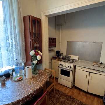Харківська вул., 52