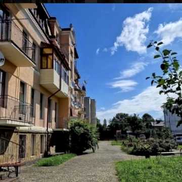 Фабрична вул., 5