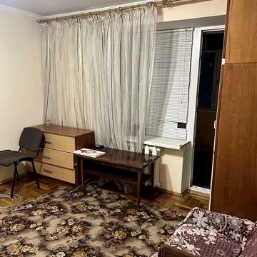 Василя Симоненка вул., 24-А