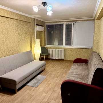 Велика Васильківська вул. (Червоноармійська), 124