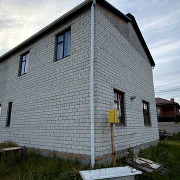 Броварська, 7