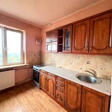 Миру вул., 90