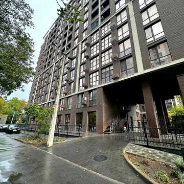 Геранієва вул., 8