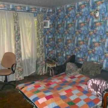 Будівельників вул., 12-А