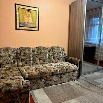Титаренківський пров., 26