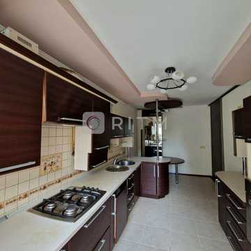 Степана Бандери вул., 29