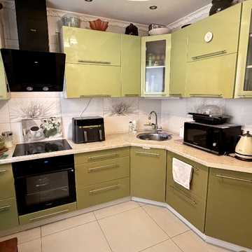 Радунська вул., 42/10