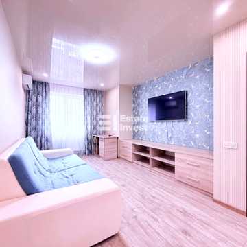 Миру вул., 61