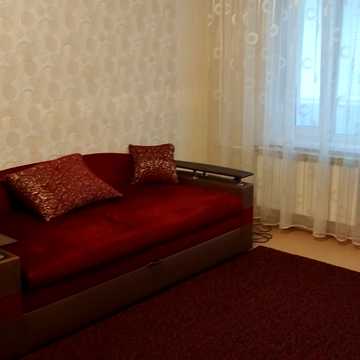 Каштанова вул., 3