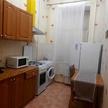 Саксаганського вул., 12-Б
