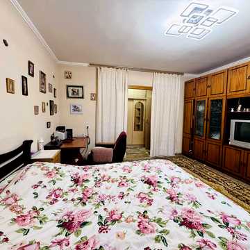 Романа Шухевича вул. (Курчатова), 67