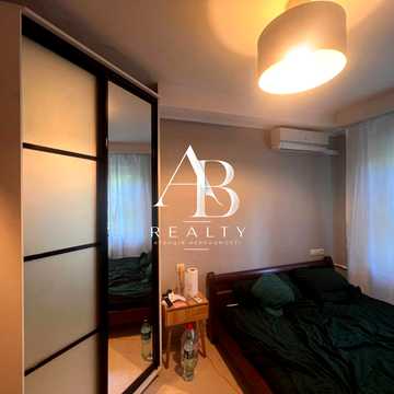 Васильківська вул., 49к3