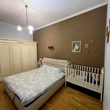 Степана Бандери вул. (), 22