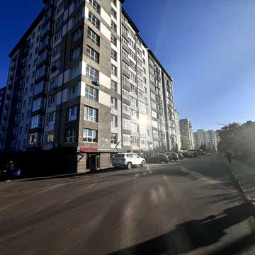 Олександра Довженка вул., 29