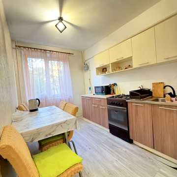Червоної Калини просп., 75