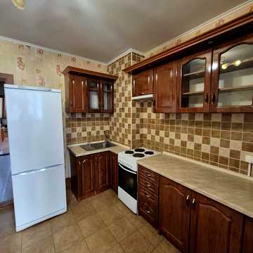 Григорія Ващенка вул., 1