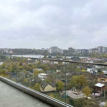 Романа Левицького вул., (Будинок 7)