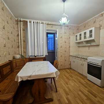 Олени Пчілки вул., 2-Б