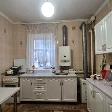 Чудова вул., 48