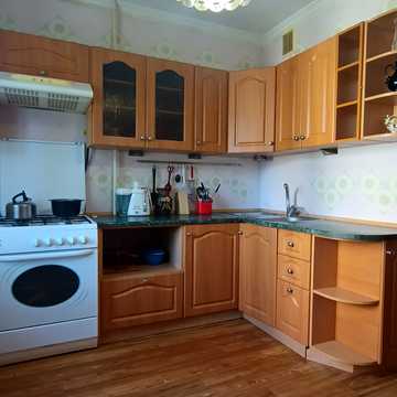 Олексія Різниченка вул. (Співдружності), 83