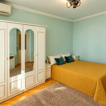 Старонаводницька вул., 4