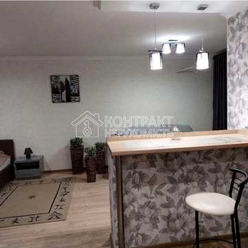 Миру вул., 51