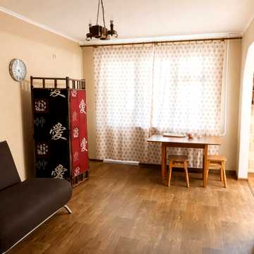 Небесної Сотні просп. (Маршала Жукова), 17