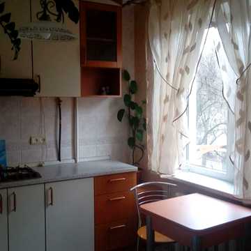 Владислава Бувалкіна вул. (Бочарова Генерала), 42