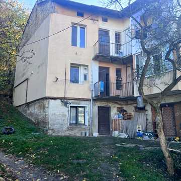 Замкова вул., 10