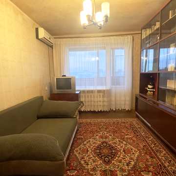 Слави бульв., 8