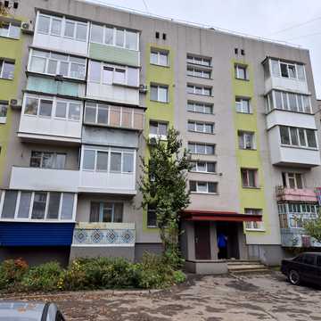 Михайла Грушевського вул., 31а