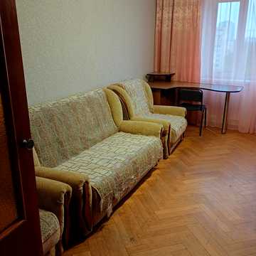 Мостицька вул., 26