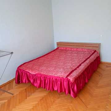 Дегтярівська вул., 15