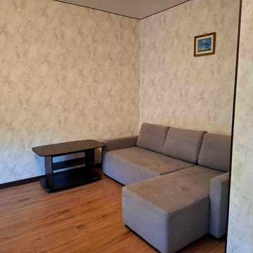 Єреванська вул., 31/1