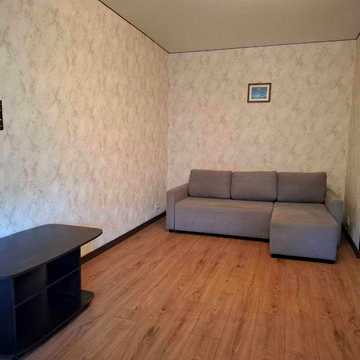 Єреванська вул., 31/1