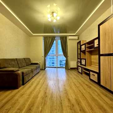 Драгоманова вул., 2