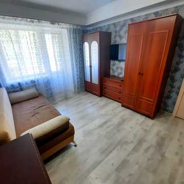 Ентузіастів вул., 5/1