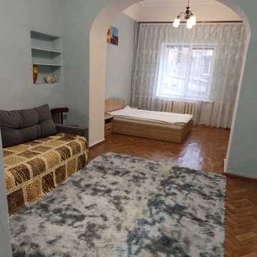 Троїцька вул., 30