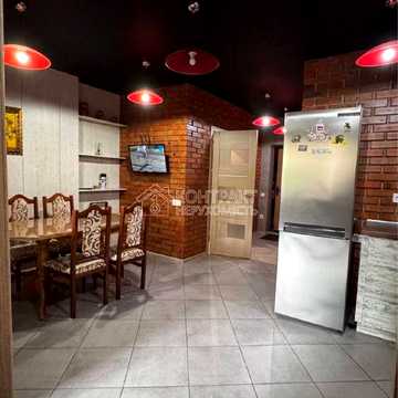 Новоолександрівська вул., (Будинок 8)