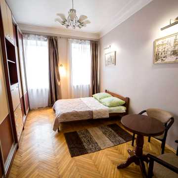 Чорноморська вул., 3
