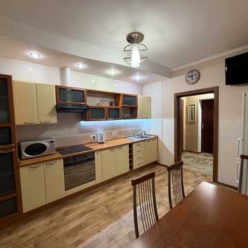 Миколи Бажана просп., 12