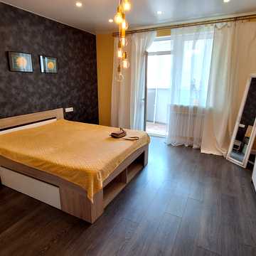Деміївська вул., 13