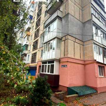 Леоніда Каденюка вул. (Пацаєва), 14 к1
