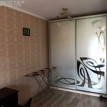 Павла Тичини просп., 5/1