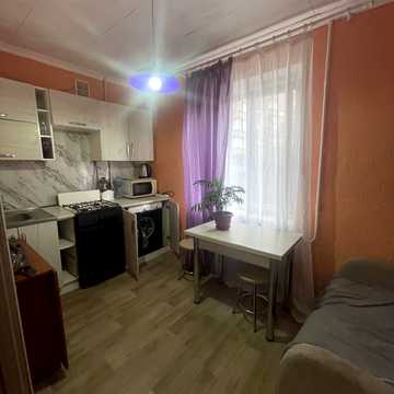 5-й Зарічний мікрорайон , 21
