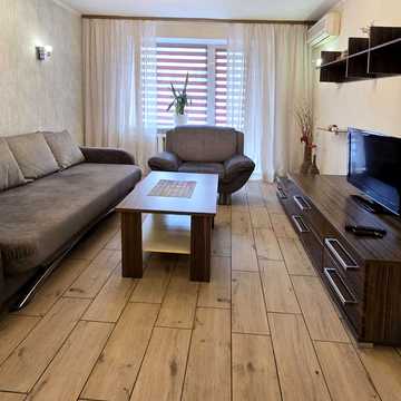 Нижній Вал вул., 41