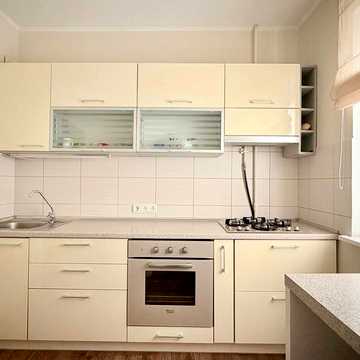 Оболонський просп., 30