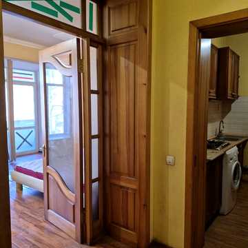 Софіївська вул., 8