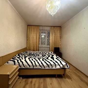 Горлівська вул., 220